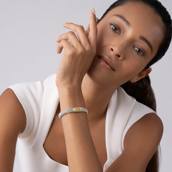 LAGOS SIGNATURE CAVIAR Yellow Sapphire Caviar Bracelet | 9mm - Picture 2 of 13